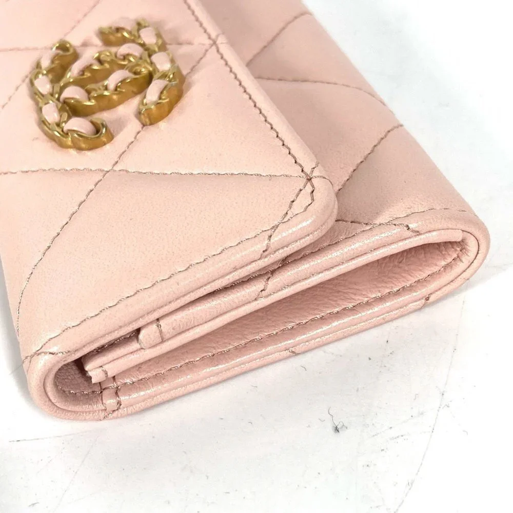 CHANEL Pink Lambskin Leather Logo Wallet - Picture 3 of 9